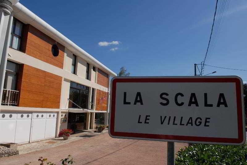 Hôtel la Scala Pithiviers Esterno foto