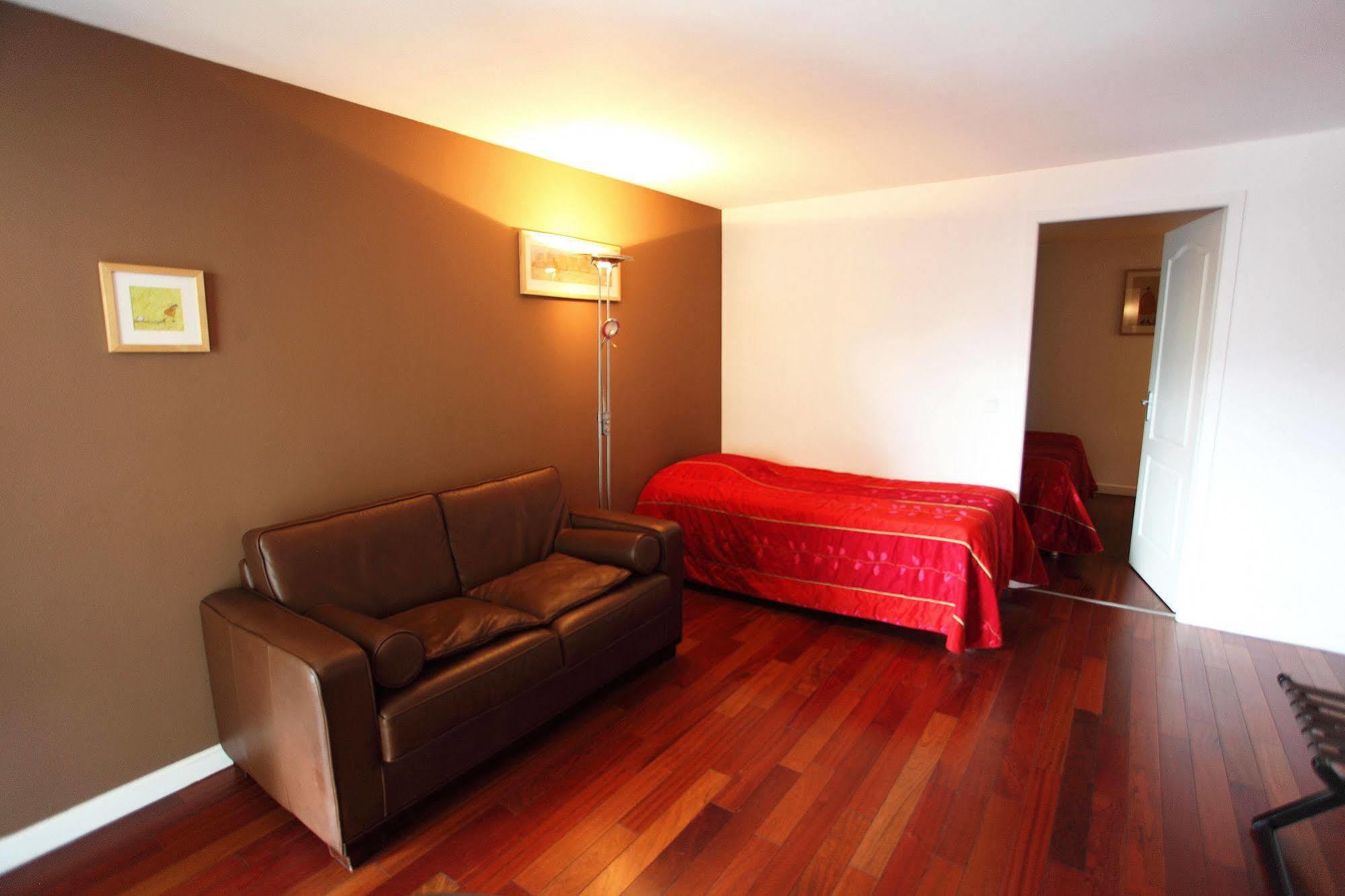 Hôtel la Scala Pithiviers Esterno foto